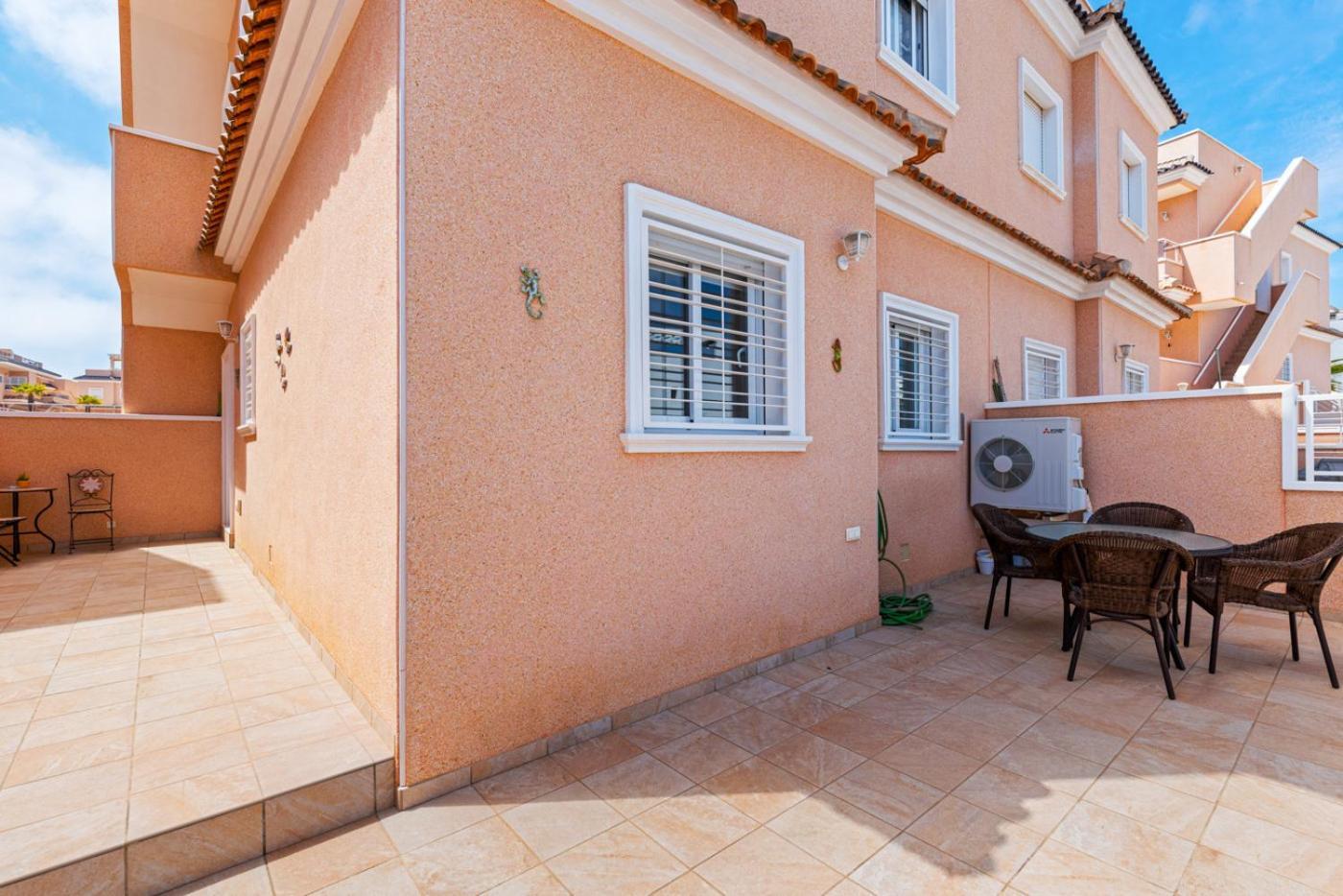 Apartments Punta Prima Indoor & Outdoor Pool Torrevieja Exterior photo